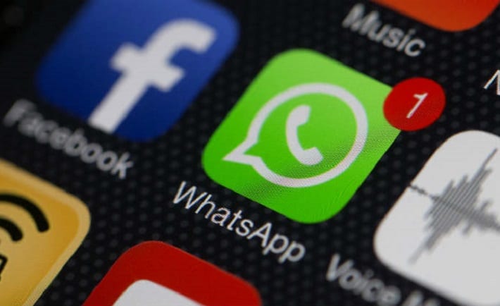Whatsapp lanza herramientas que ayudan a detectar fake news 