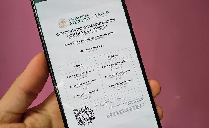 El certificado de vacunación mexicano es uno de los pasaportes sanitarios.