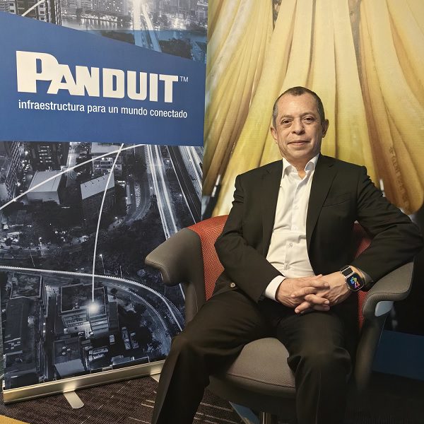 Carlos Arochi en la reinauguración del Centro de Experiencia Panduit 