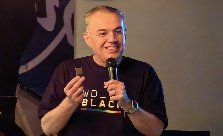 Eduardo Alexandri presenta la WD_Black 50